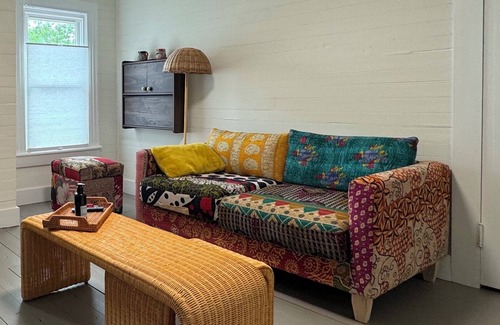Newton Apartment | Charming one-bedroom apartment