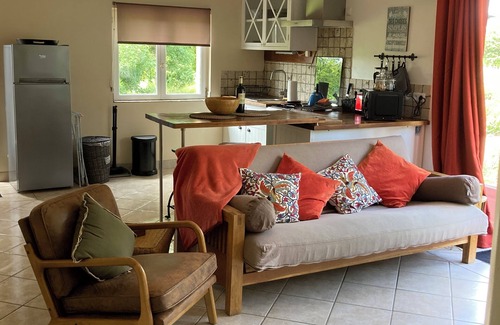 Baneuil House | Charming one bedroom Gite with newly renovated swimming pool