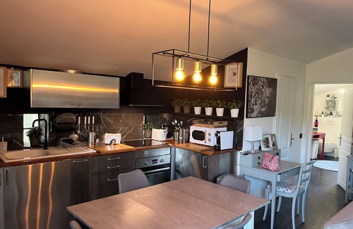 Mazarin Quarter House | CHARMING OUTBUILDING WITH GARDEN IN PRIVATE ESTATE 10 Mn from AIX en Pce