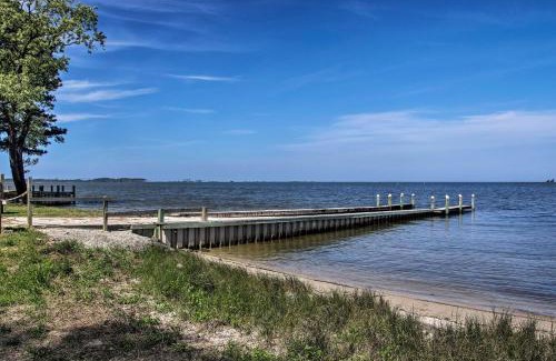 Davis Wharf House | Charming Painter Home with Chesapeake Bay Views