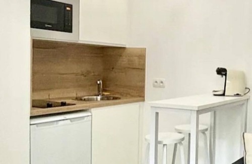 Saint-Roch Apartment | Charming, peaceful studio near tramay and station