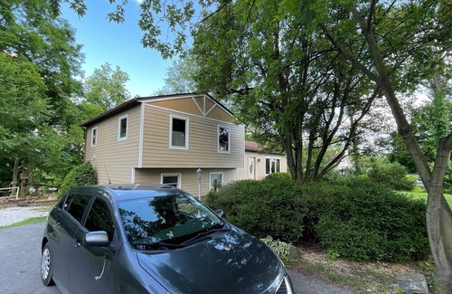 Sharpsburg House | Charming, Private 3-bedroom house with WiFi, AC in Historic Sharpsburg