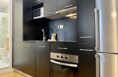 Las Acacias Apartment | Charming Puerta de Toledo III - In the city center