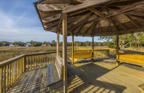 Folly Beach Apartment | Charming Quiet 1 Bd Condo