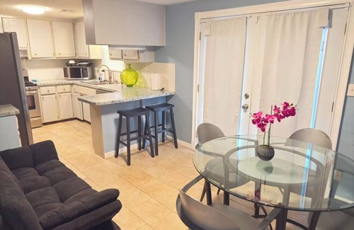 South Oklahoma City House | Charming quiet 3-bedroom house in nice neighborhood