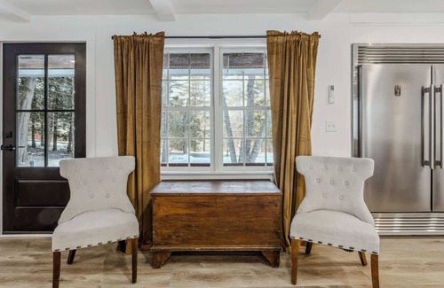 Woodstock House | Charming Ranch in the Woods | Woodstock Way