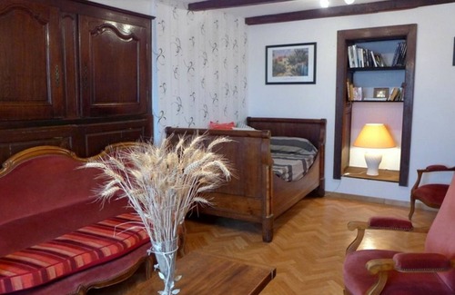 Chaumont-la-Ville Cottage | Charming renovated cottage, garage and bicycles available