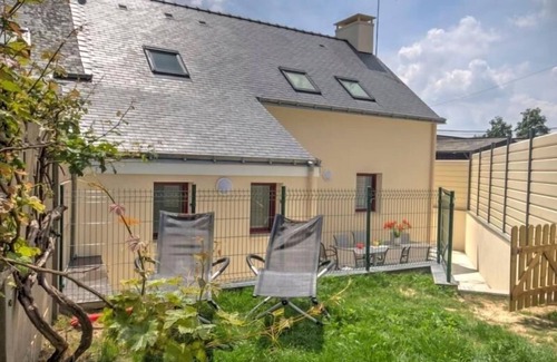 Herbignac Cottage | Charming Renovated Cottage with Garden, 20 km from La Baule, Family Friendly