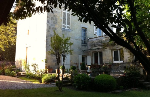 Langoiran House | Charming renovated family stone house 30' Bordeaux 280m2
