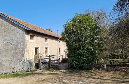 Vandieres Cottage | Charming Renovated Mill with Trout Fishing, Near Metz and Nancy