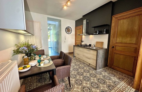 Fays House | Charming renovated urban gite in Ciney