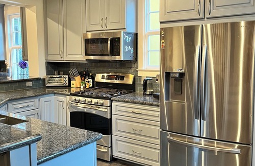 French Quarter House | Charming, Renovated & Private 3-bedroom house in French Quarter