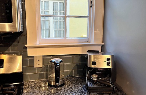 French Quarter House | Charming, Renovated & Private 3-bedroom house in French Quarter