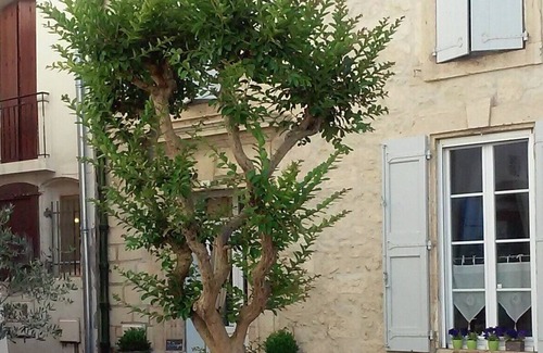 Valros House | CHARMING RESIDENCE IN THE HEART OF A PICTURESQUE VILLAGE