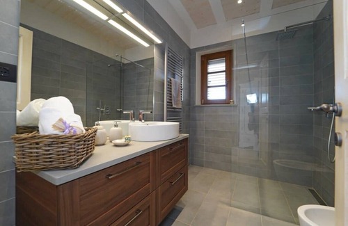 Licciana Nardi Villa | Charming Restored Farmhouse With Ample Spaces To Relax