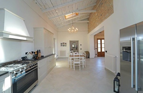 Licciana Nardi Villa | Charming Restored Farmhouse With Ample Spaces To Relax