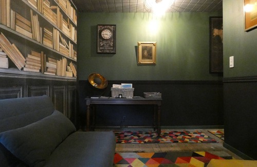 Janville Bed & Breakfast | Charming Retro-Chic Room in Peaceful Beauce Retreat