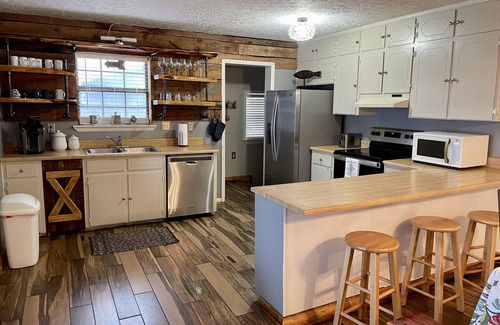 Cedar Bluff House | Charming Retreat that offers a peaceful and relaxing setting