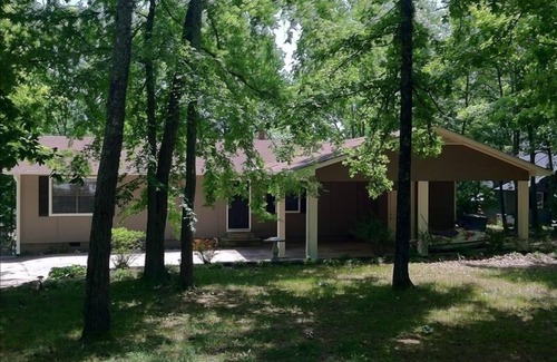 Cedar Bluff House | Charming Retreat that offers a peaceful and relaxing setting