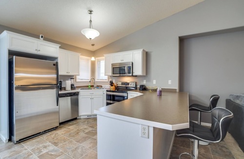 West Fargo House | Charming Retreat with Modern Comfort/Pet-Friendly nnnnnnn