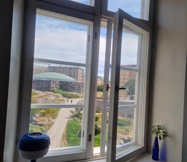 Toolo House | Charming room by Rock Church