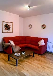 Pauls de Flamisells Apartment | Charming rural retreat in the Pyrenees