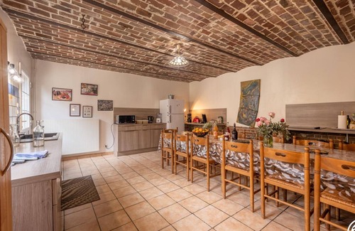 Ville Cottage | Charming Rural Retreat with Garden, Fireplace, and Modern Amenities in Picardy