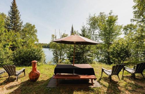 Lac-Saint-Paul Ski Chalet | Charming Rustic Chalet on Lac Marie Louise
