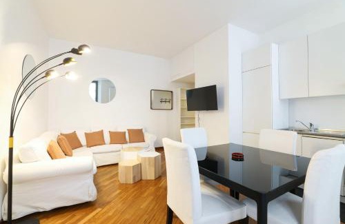 Porta Venezia Apartment | Charming San Babila Apt.