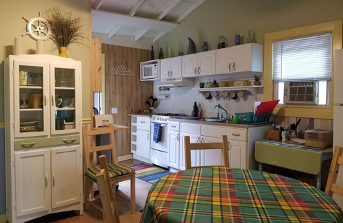 Woodcliff Park Cottage | Charming Seashore Cottage in North Fork