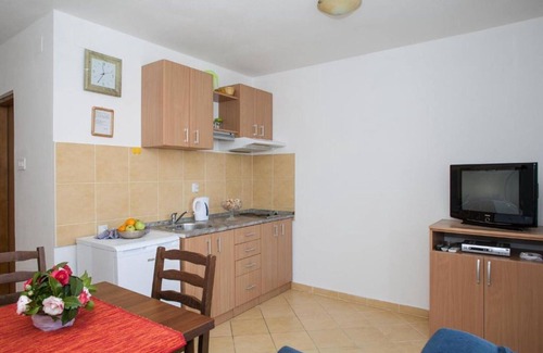 Kotor Municipality Apartment | Charming Seaside Escape in Kotor - One Bedroom Apartment with Sea View 2