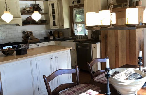 Hamilton Cottage | charming shingle style historic cottage