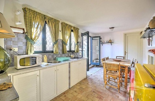 Acireale Villa | Charming Sicilian Villa With Park Between Etna & Taormina Near The Sea.Free wifi