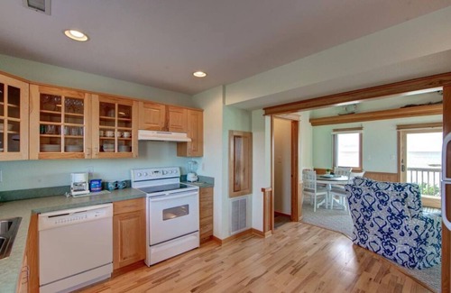 Hatteras Island House | Charming Sound-front Captains Quarters in Frisco