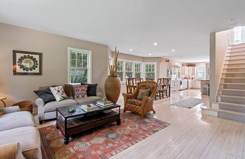 Village of Southampton House | Charming Southampton Village Home 4 Bedroom, 2 Bath n5 minutes from the beach