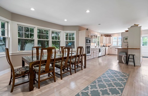 Village of Southampton House | Charming Southampton Village Home 4 Bedroom, 2 Bath n5 minutes from the beach
