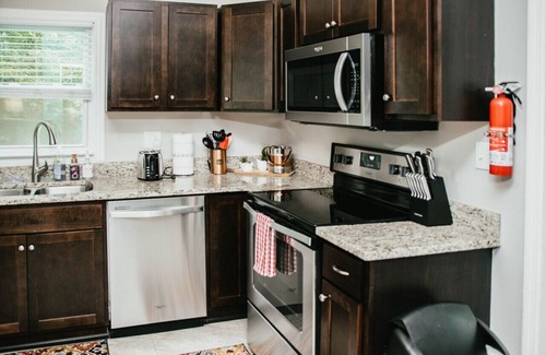 Greer House | Charming Southern Cove - Heart of Downtown Greer