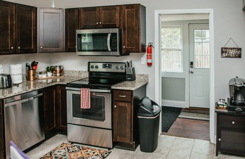Greer House | Charming Southern Cove - Heart of Downtown Greer