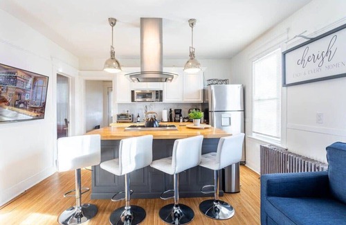 Fairfield Apartment | Charming &Spacious 3BD, 1BA, Fam-Friendly-Yard&Porch