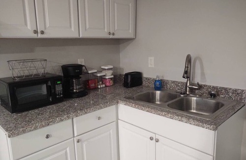 Holy Cross District Apartment | Charming St. Claude Ave 2 Bedroom