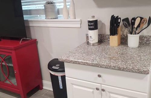 Holy Cross District Apartment | Charming St. Claude Ave 2 Bedroom