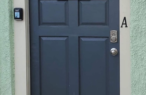 Holy Cross District Apartment | Charming St. Claude Ave 2 Bedroom