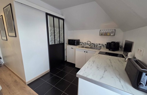 Morgny-la-Pommeraye Apartment | Charming studio