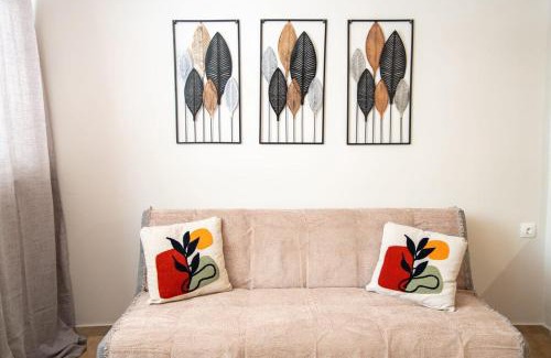 Sitia Apartment | Charming Stian Maisonette in Heart of the City