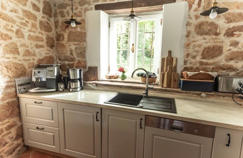 Vizinada House | Charming stone house, private pool in a quiet location