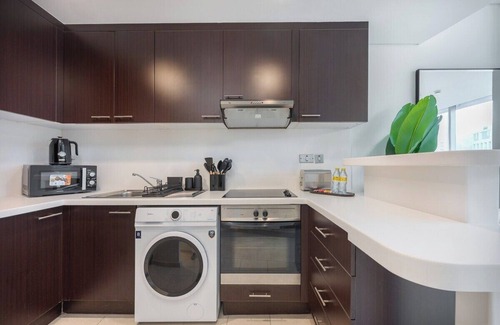 Bur Dubai Apartment | Charming Studio Apartment at Sky Gardens in DIFC