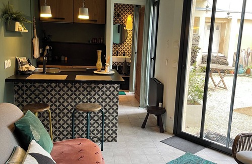 Bordeaux Apartment | CHARMING STUDIO IN BORDEAUX ST AUGUSTIN