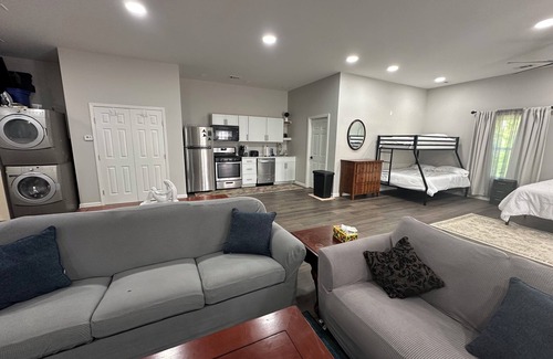 Etta Apartment | Charming studio in fabulous Abbeville, ideally set for Ole Miss Football