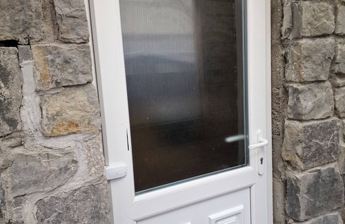 Sutton Cross Apartment | Charming studio in fabulous Dublin with WiFi access
