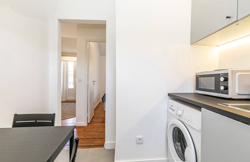 Alfama Apartment | Charming Studio in Graça Overlooking the Tagus River